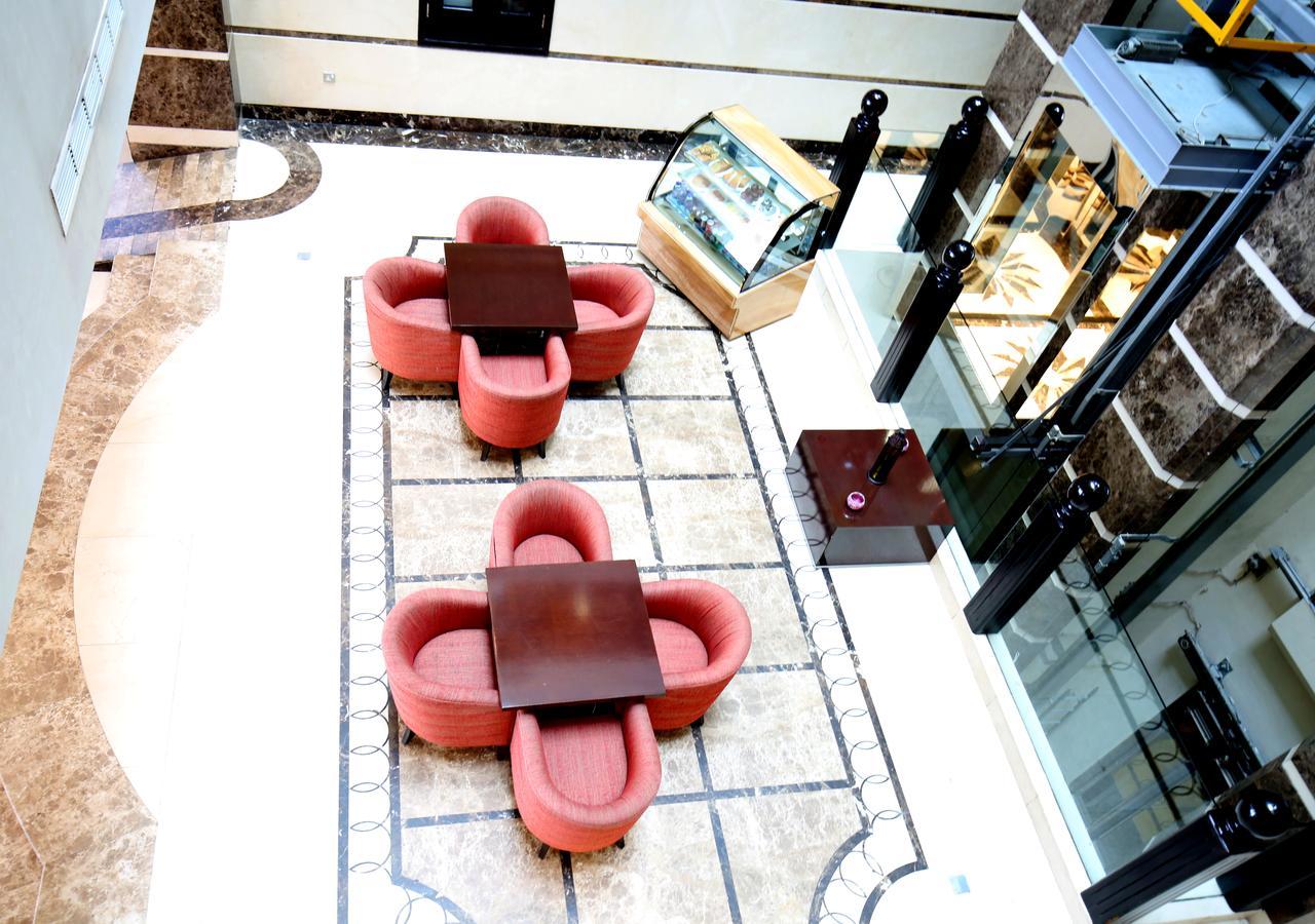London Crown Hotel Дубай Екстериор снимка