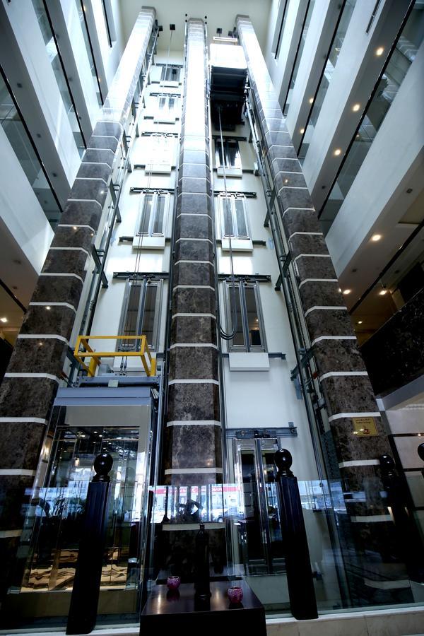 London Crown Hotel Дубай Екстериор снимка